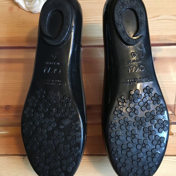 OKA B Black Shiny Patent Rubber Ballet Flats - Picture 5 of 9